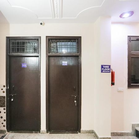 Spot On Main View Guest House Near Leisure Valley Park Ґурґаон Екстер'єр фото
